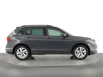 Used Volkswagen Tiguan 2021 for sale - 79441055: Photo