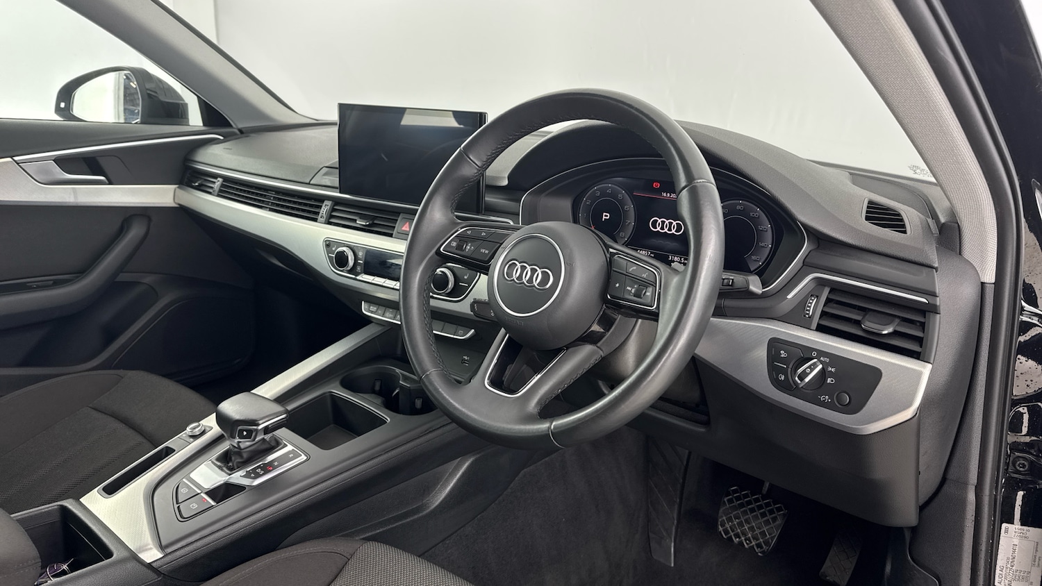 Used Audi A4 2022 for sale - 76037401: Photo 10