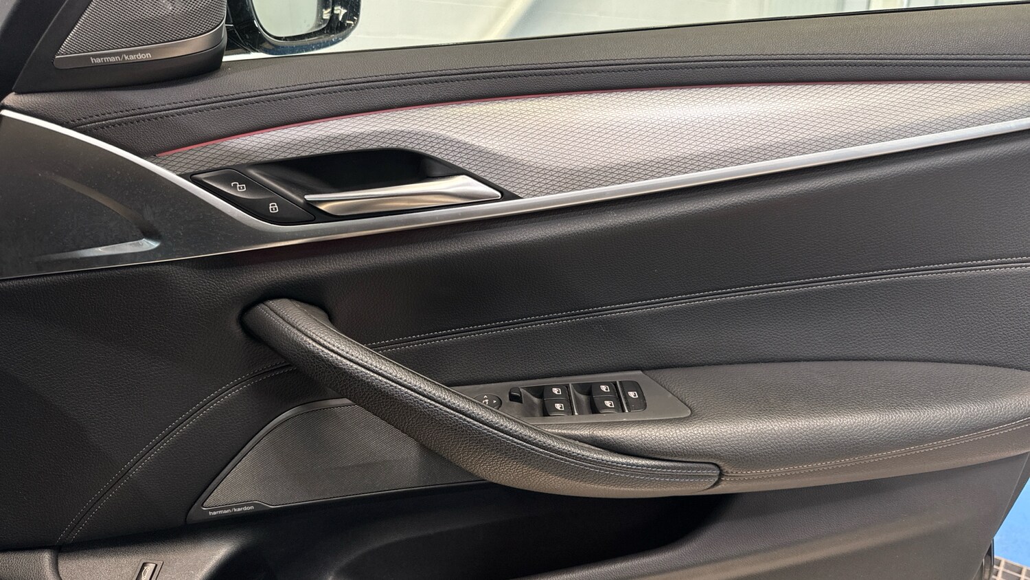 Vehicle 60