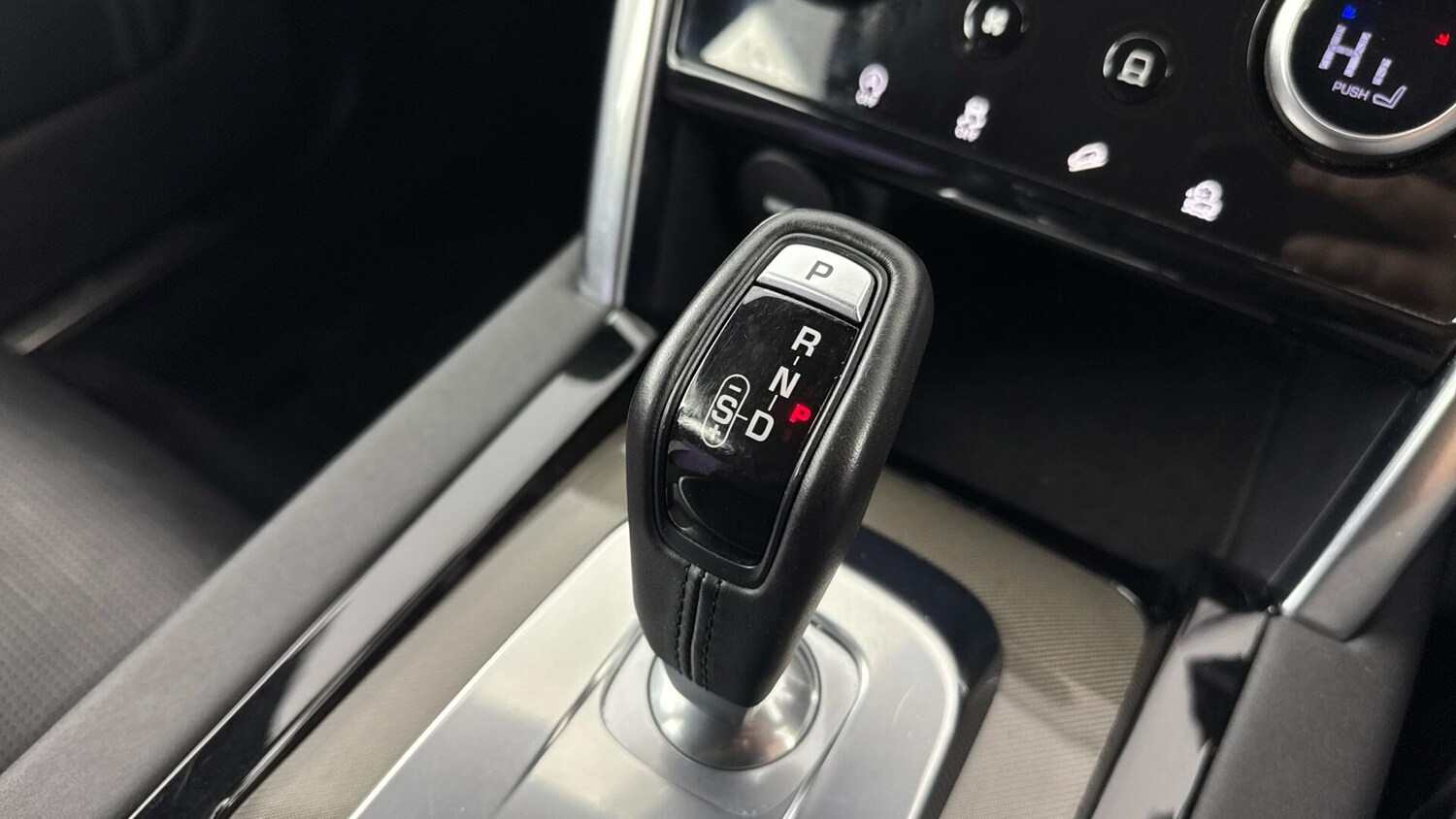 Used Land Rover Discovery Sport 2020 for sale - 77882493: Photo 21