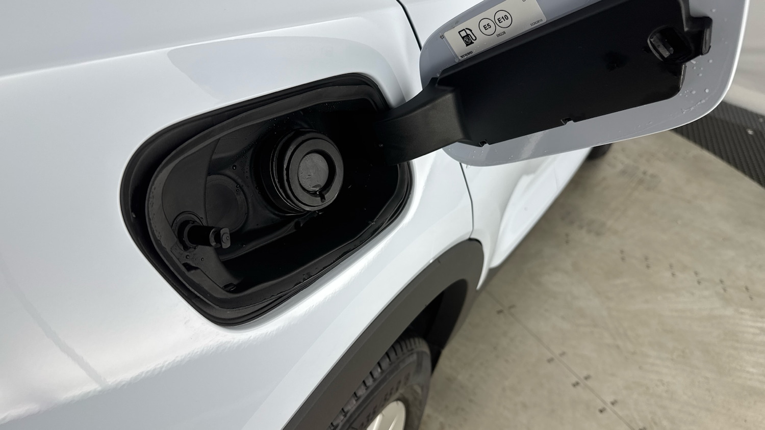 Used Volvo XC40 2023 for sale - 76093394: Photo 24
