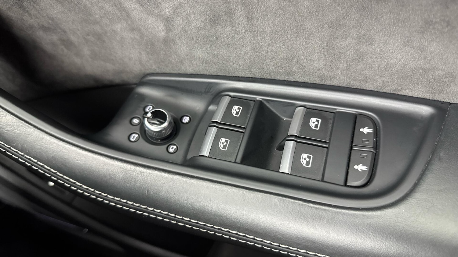 Used Audi Q7 2020 for sale - 77940351: Photo 24