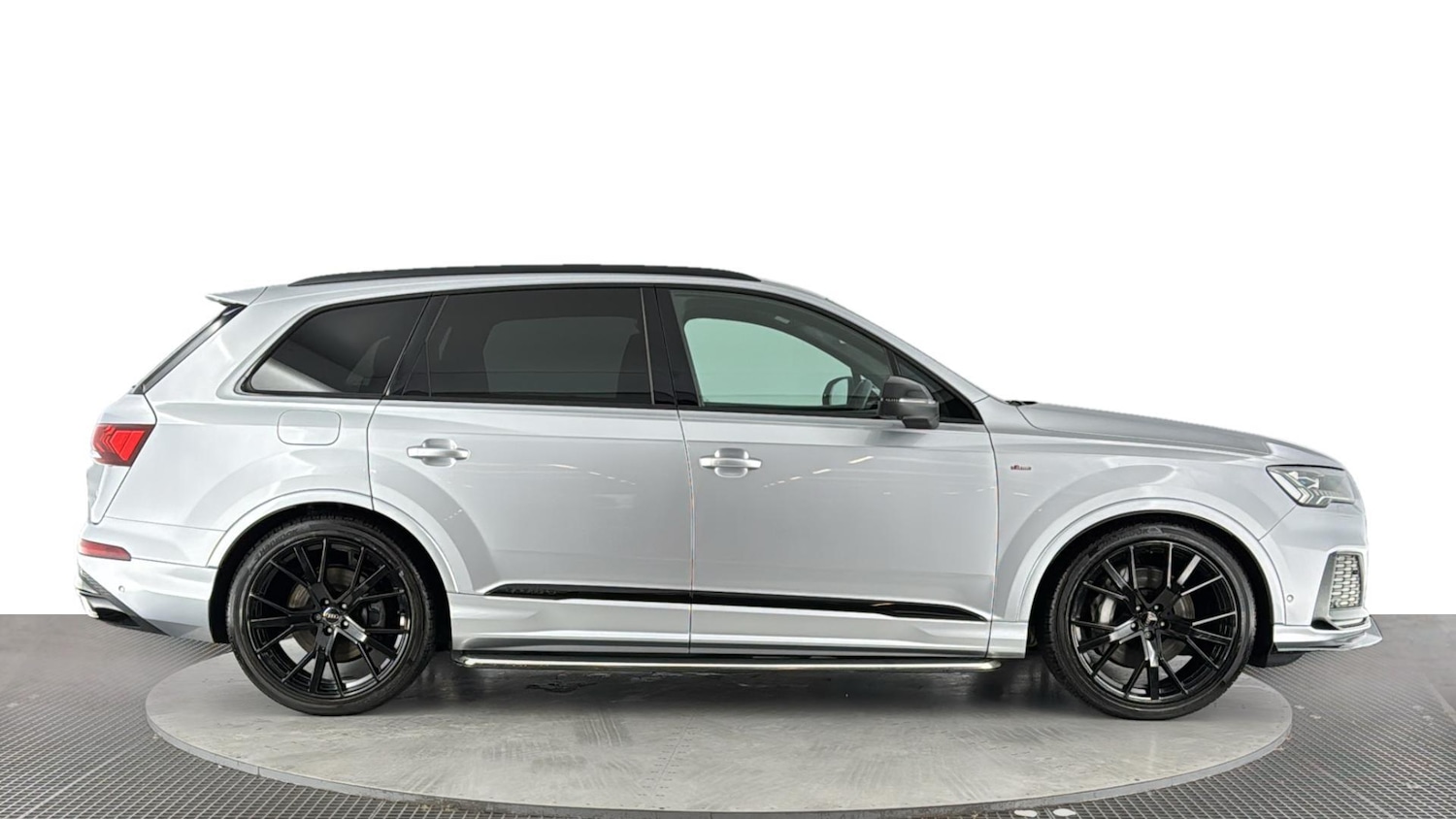 Used Audi Q7 2020 for sale - 77940351: Photo 3