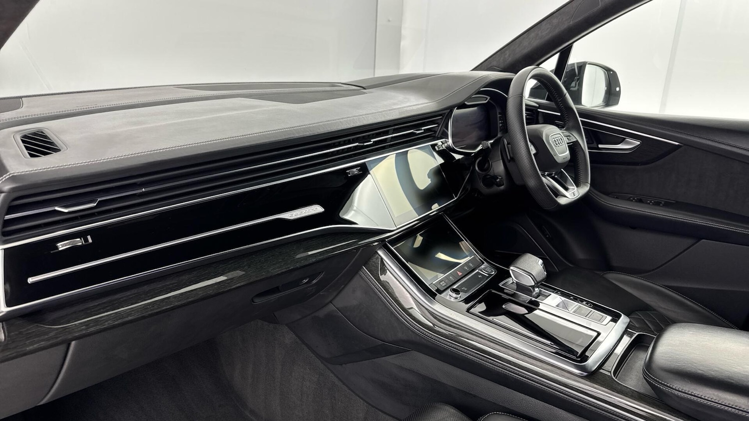 Used Audi Q7 2020 for sale - 77940351: Photo 9