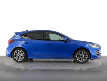 Used Ford Focus 2022 for sale - 79565149: Photo