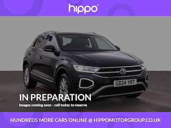 Used Volkswagen T-Roc 2024 for sale - 78676108: Photo