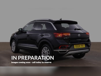 Used Volkswagen T-Roc 2024 for sale - 78676108: Photo