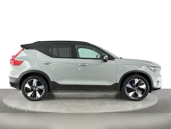 Used Volvo XC40 2023 for sale - 79821119: Photo