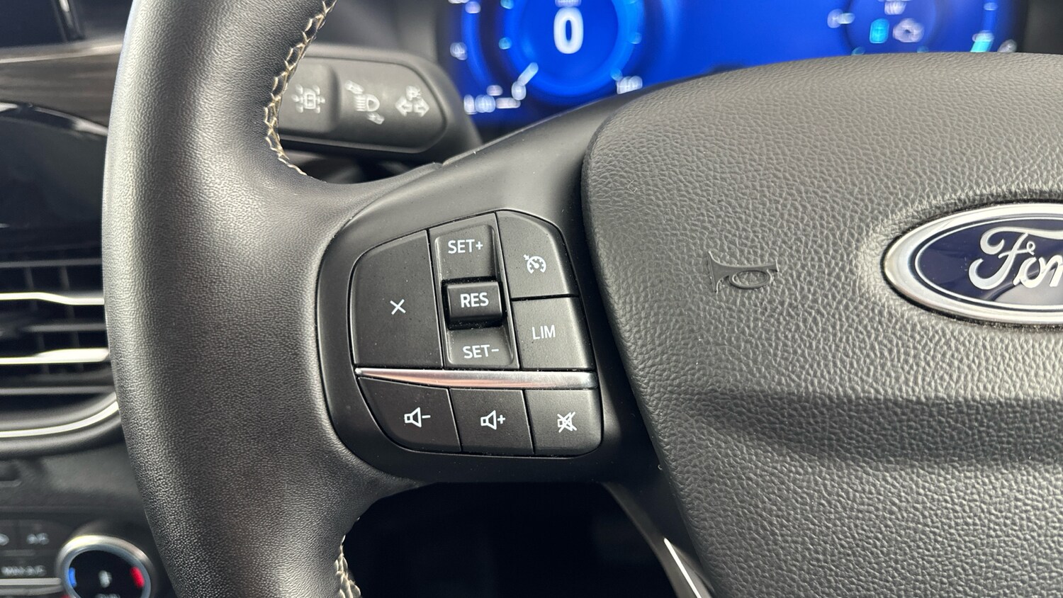Used Ford Kuga 2023 for sale - 75984133: Photo 18