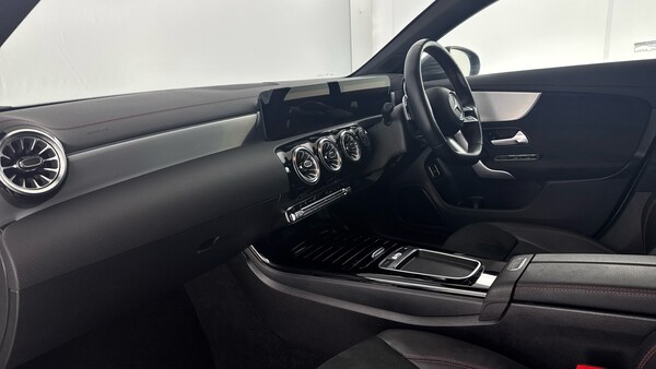 Used Mercedes-Benz CLA 2023 for sale - 76133823: Photo 45