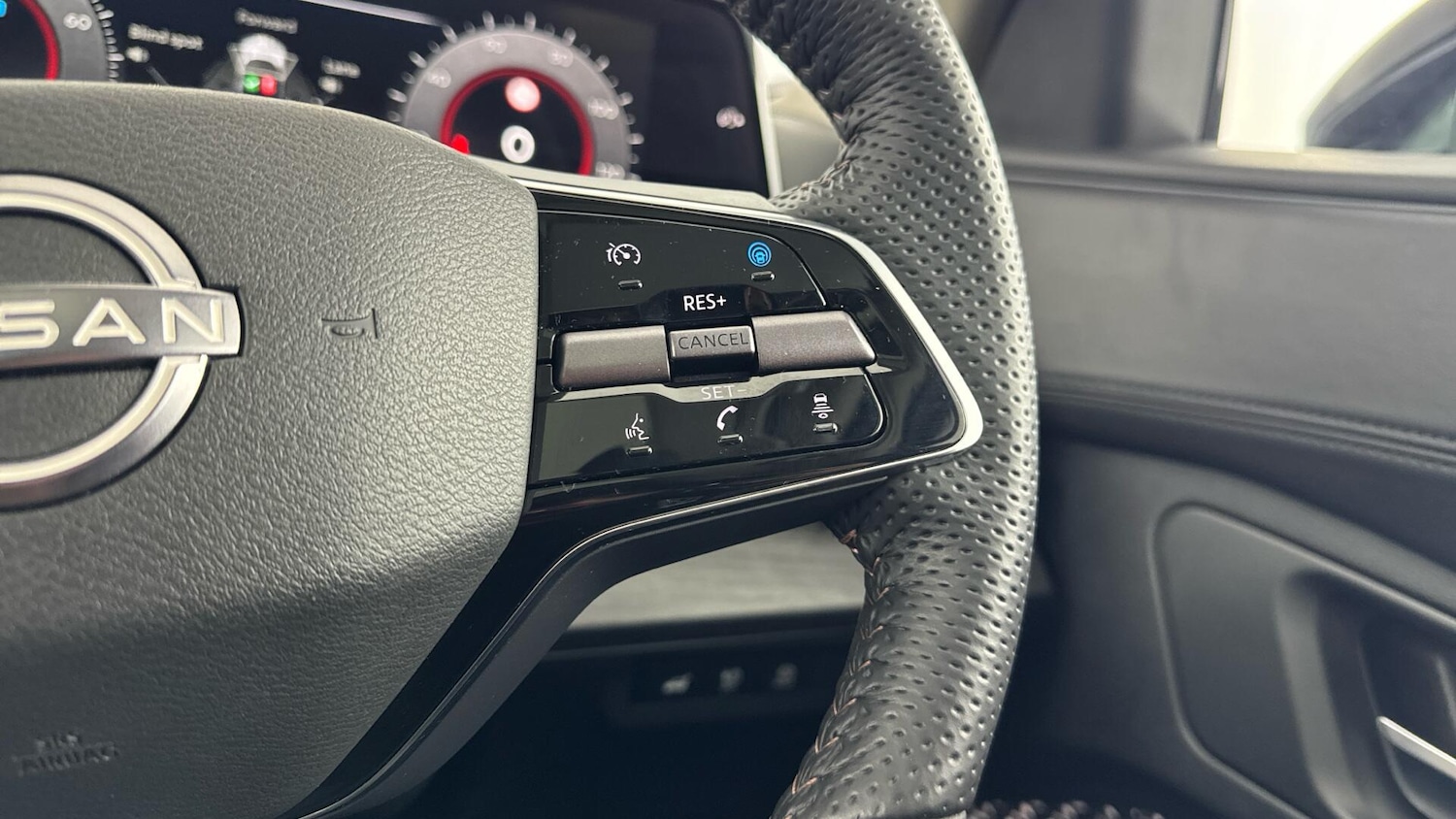 Used Nissan ARIYA 2024 for sale - 77279388: Photo 17