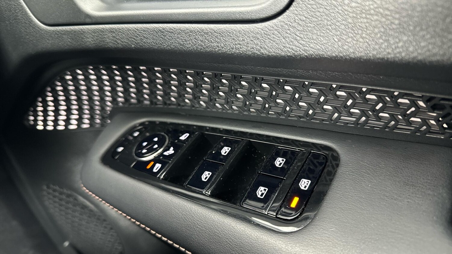 Used Nissan ARIYA 2024 for sale - 77279388: Photo 38