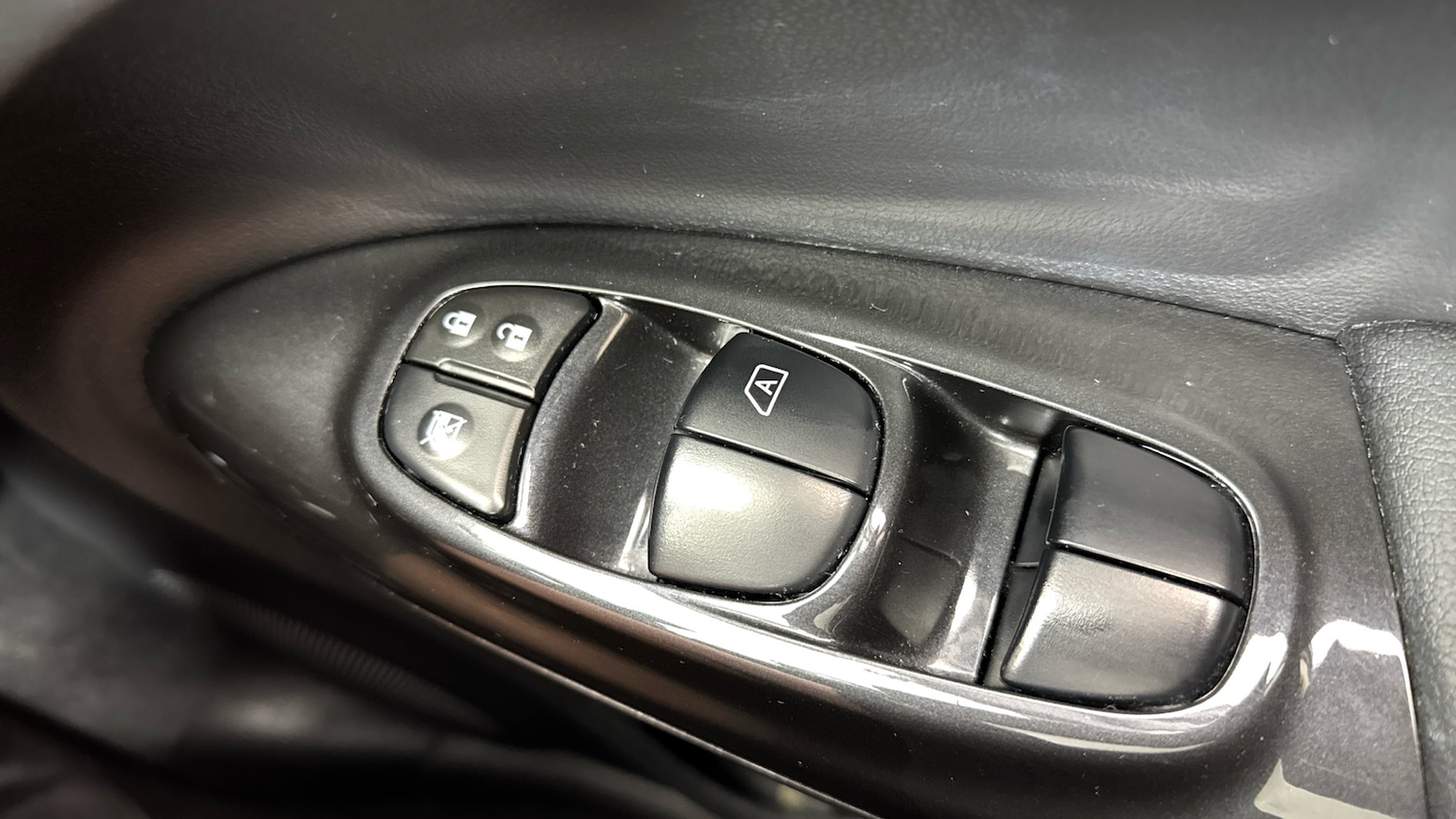 Used Nissan Juke 2019 for sale - 76010877: Photo 58