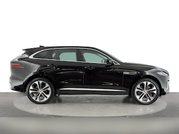 Used Jaguar F-Pace 2022 for sale - 75627051: Photo