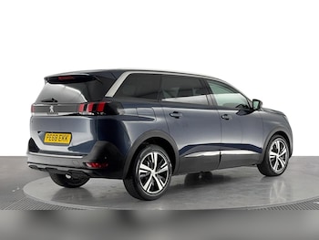 Used Peugeot 5008 2018 for sale - 79601020: Photo