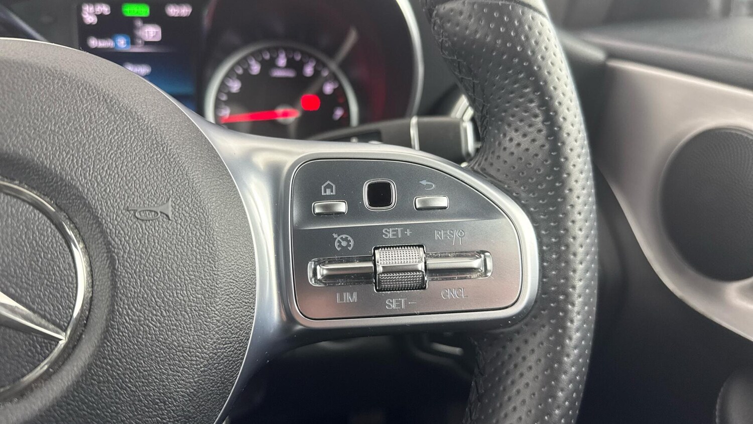 Used Mercedes-Benz C Class 2020 for sale - 77882058: Photo 19