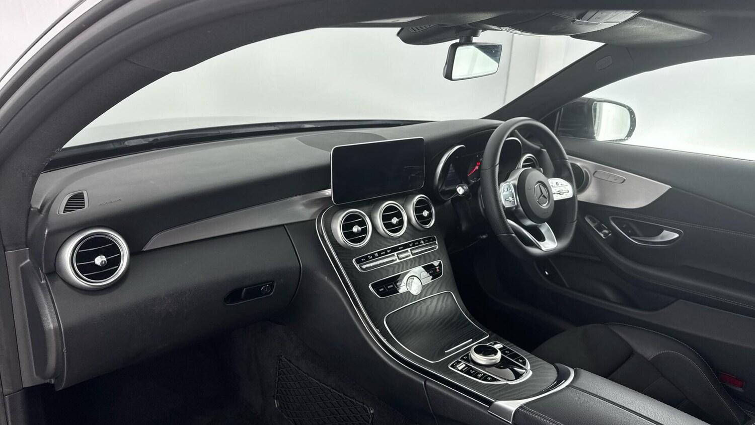 Used Mercedes-Benz C Class 2020 for sale - 77882058: Photo 9