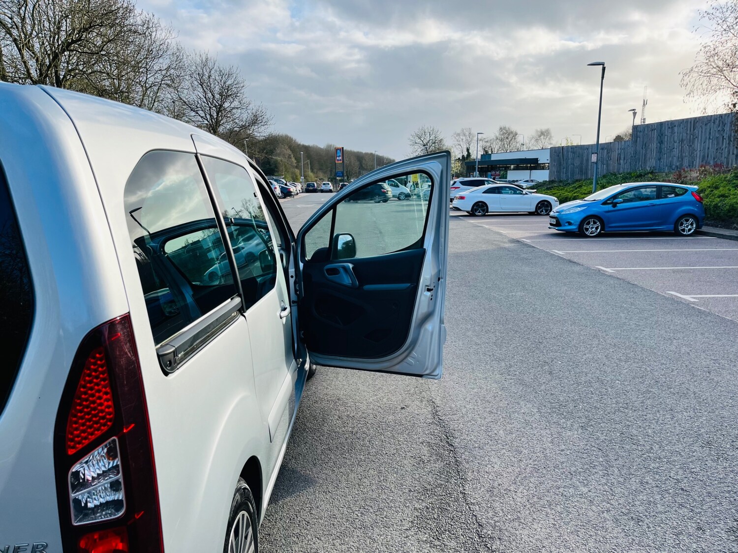 Used Peugeot Partner Tepee 2012 for sale - 78054306: Photo 14