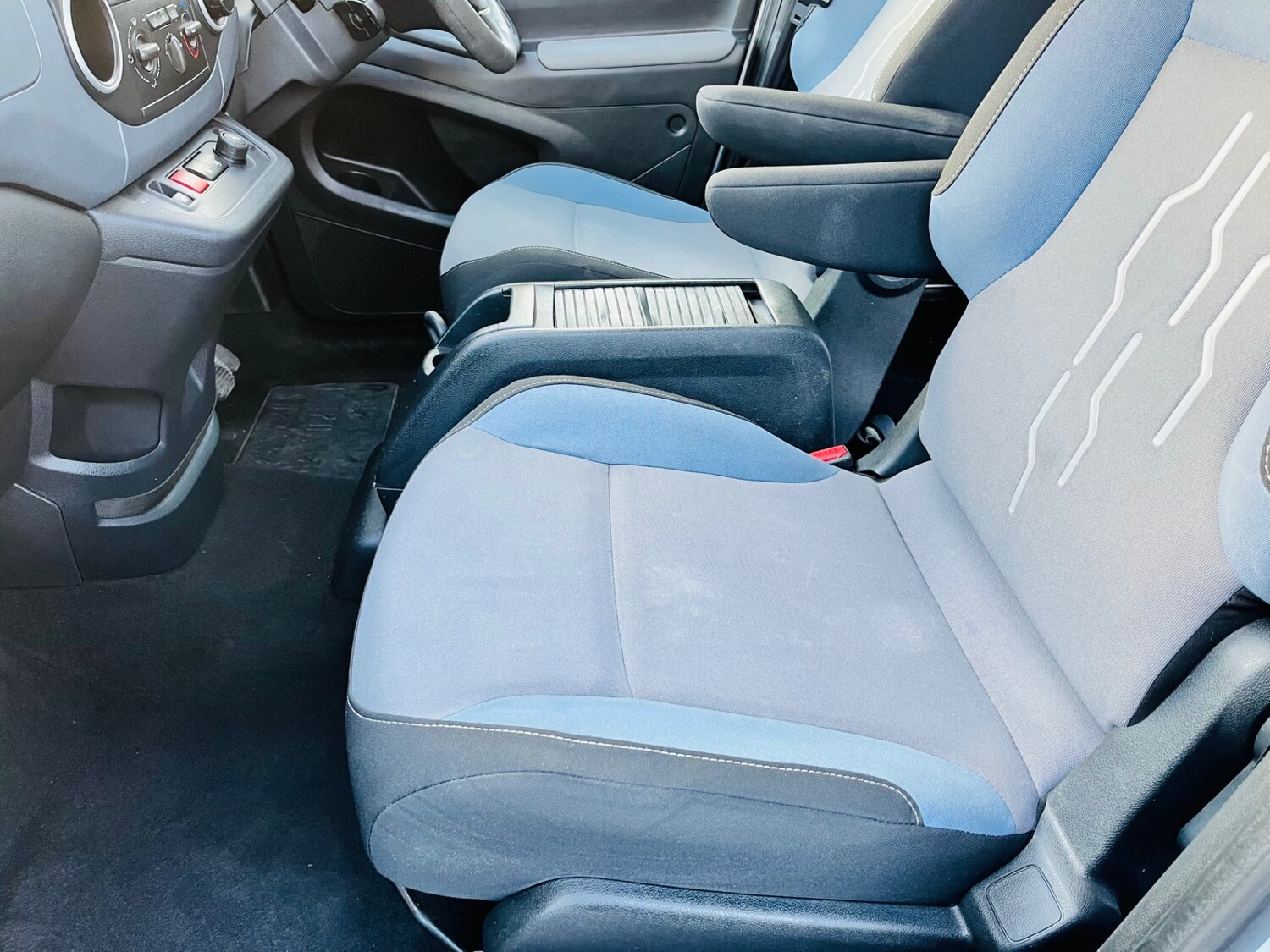 Used Peugeot Partner Tepee 2012 for sale - 78054306: Photo 36