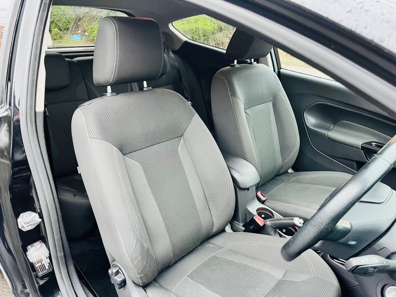 Used Ford Fiesta 2017 for sale - 78011380: Photo 16