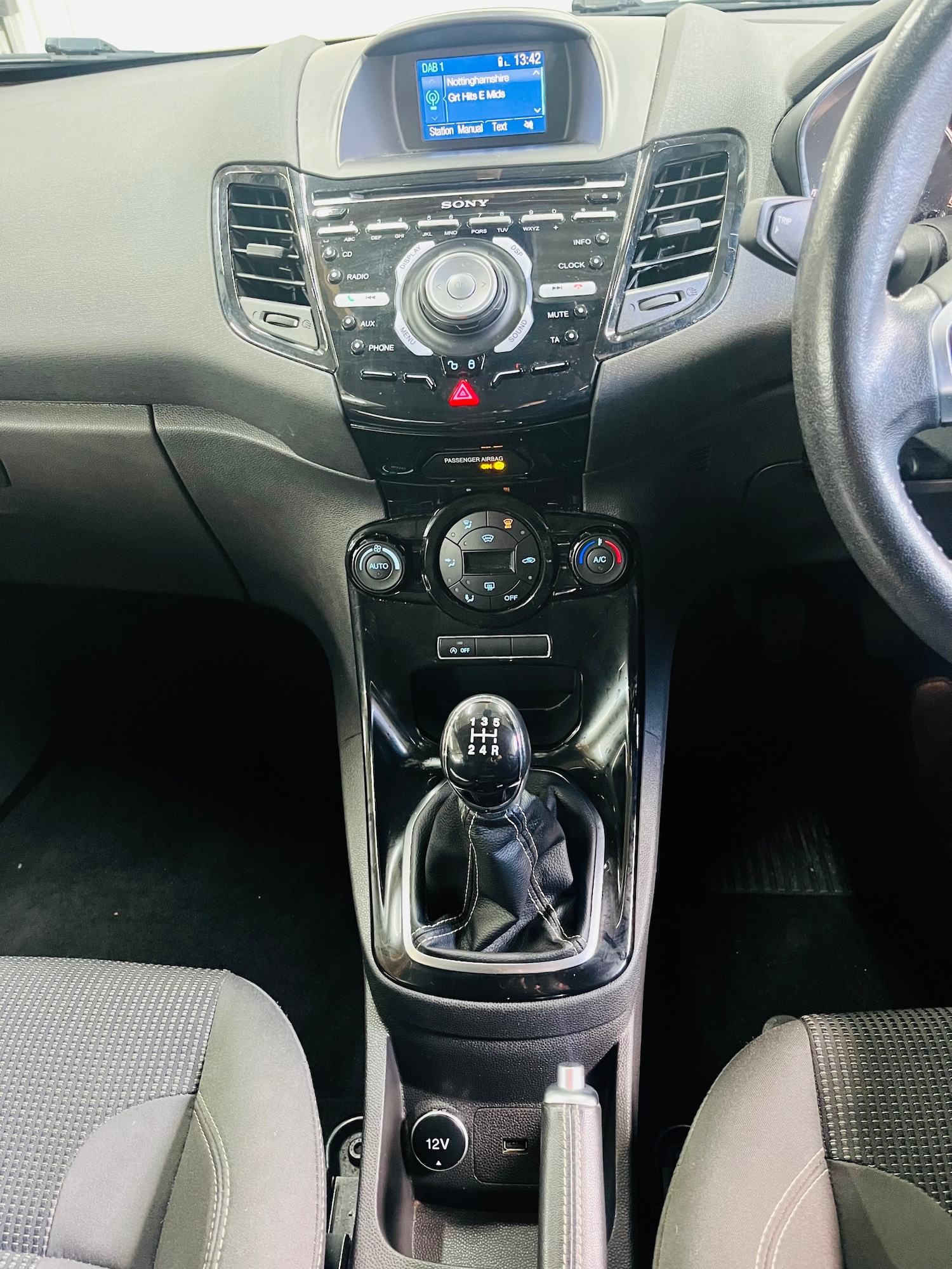 Used Ford Fiesta 2017 for sale - 78011380: Photo 30