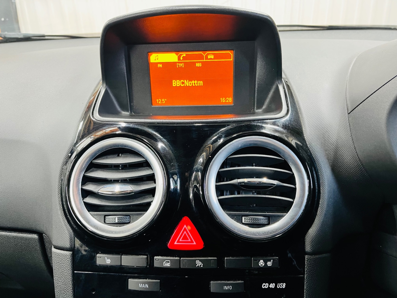 Used Vauxhall Corsa 2014 for sale - 78039974: Photo 27