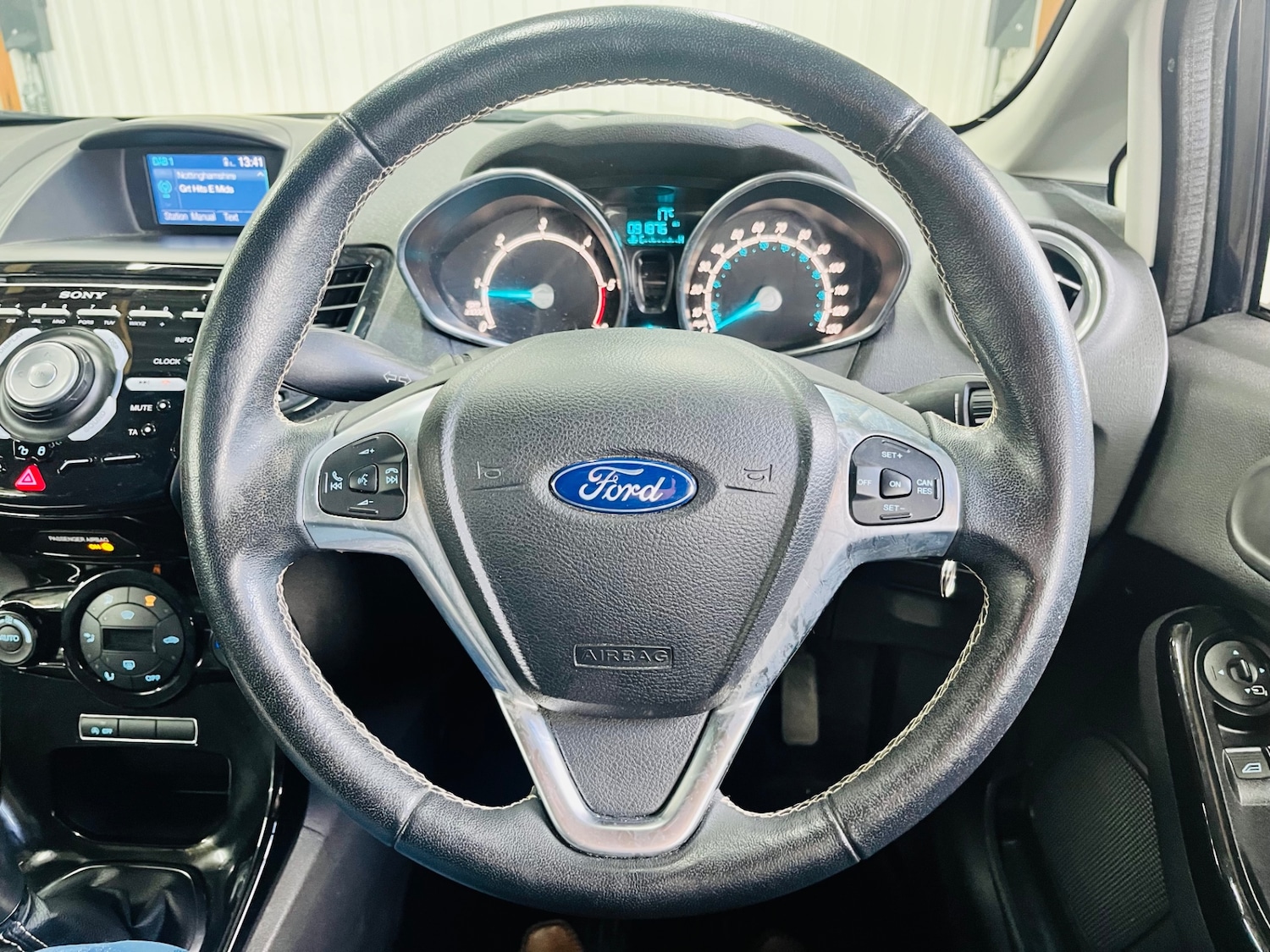 Used Ford Fiesta 2017 for sale - 78028403: Photo 19