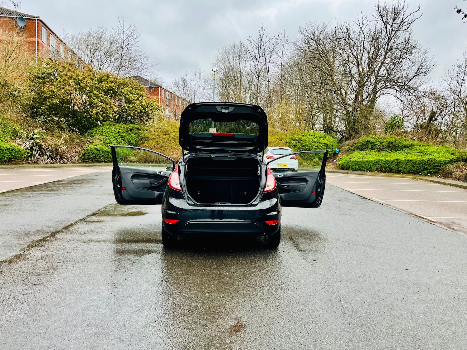 Used Ford Fiesta 2017 for sale - 78028403: Photo 41