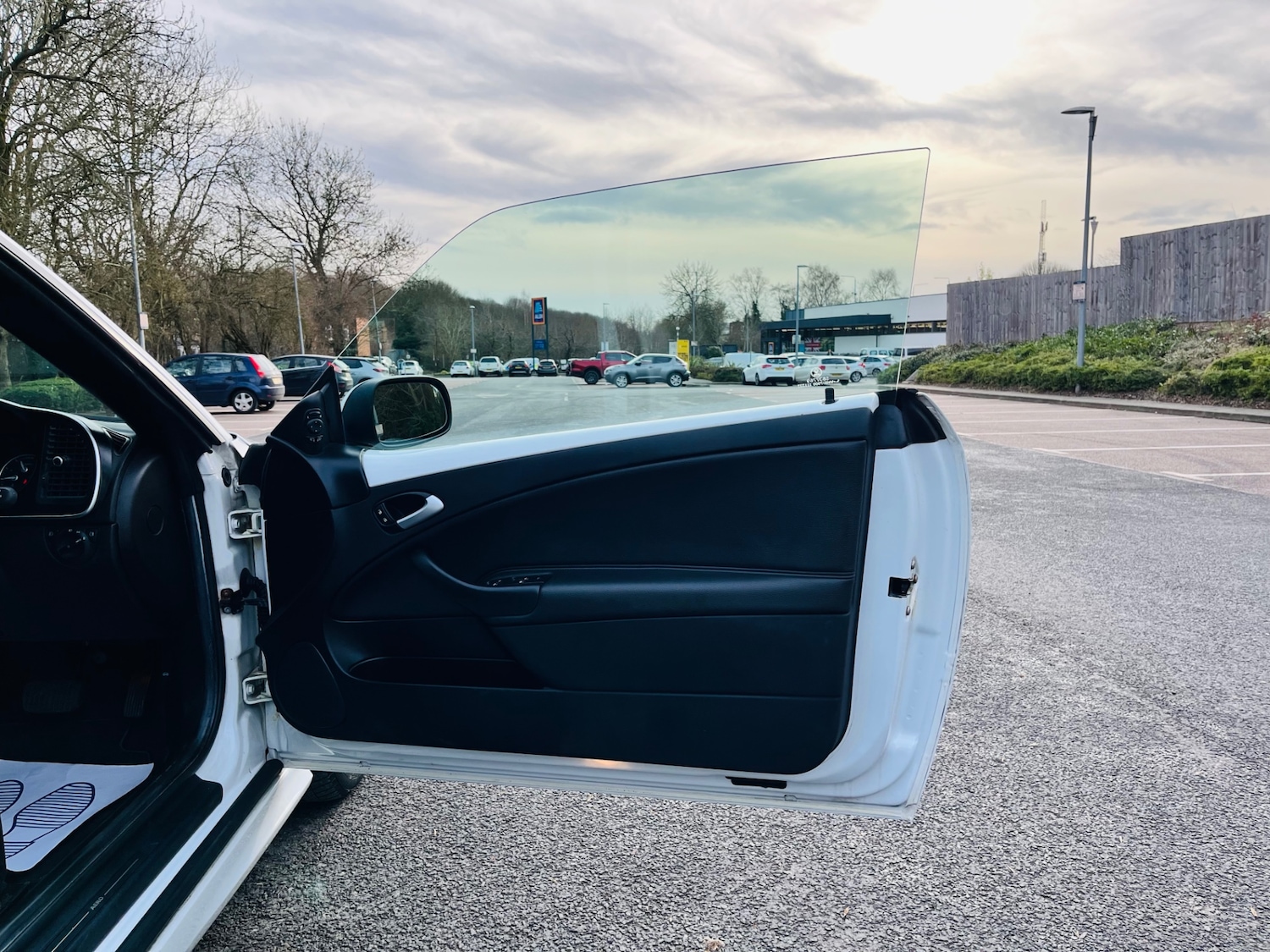 Used Saab 9-3 2010 for sale - 78027357: Photo 25