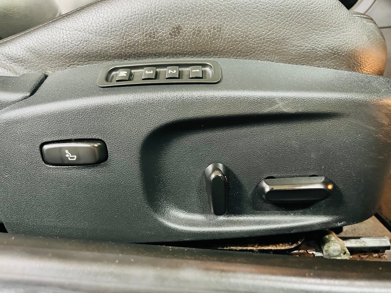 Used Saab 9-3 2010 for sale - 78027357: Photo 26