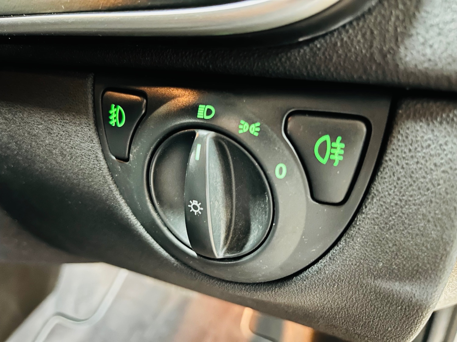 Used Saab 9-3 2010 for sale - 78027357: Photo 28