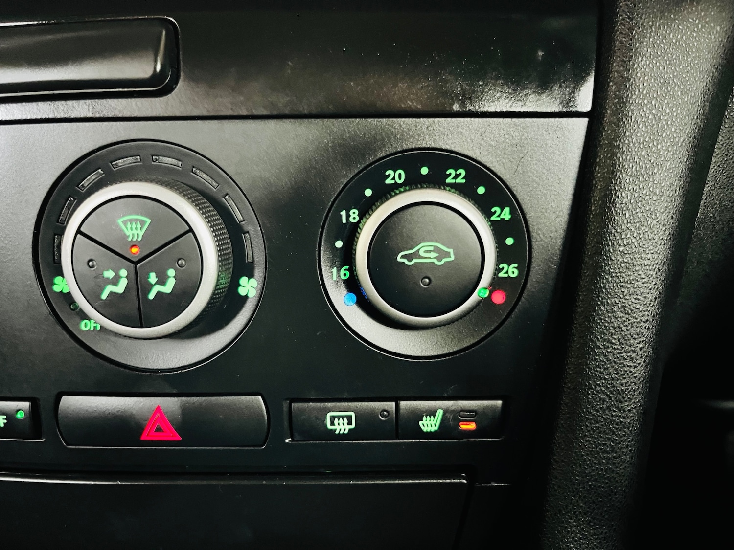 Used Saab 9-3 2010 for sale - 78027357: Photo 42