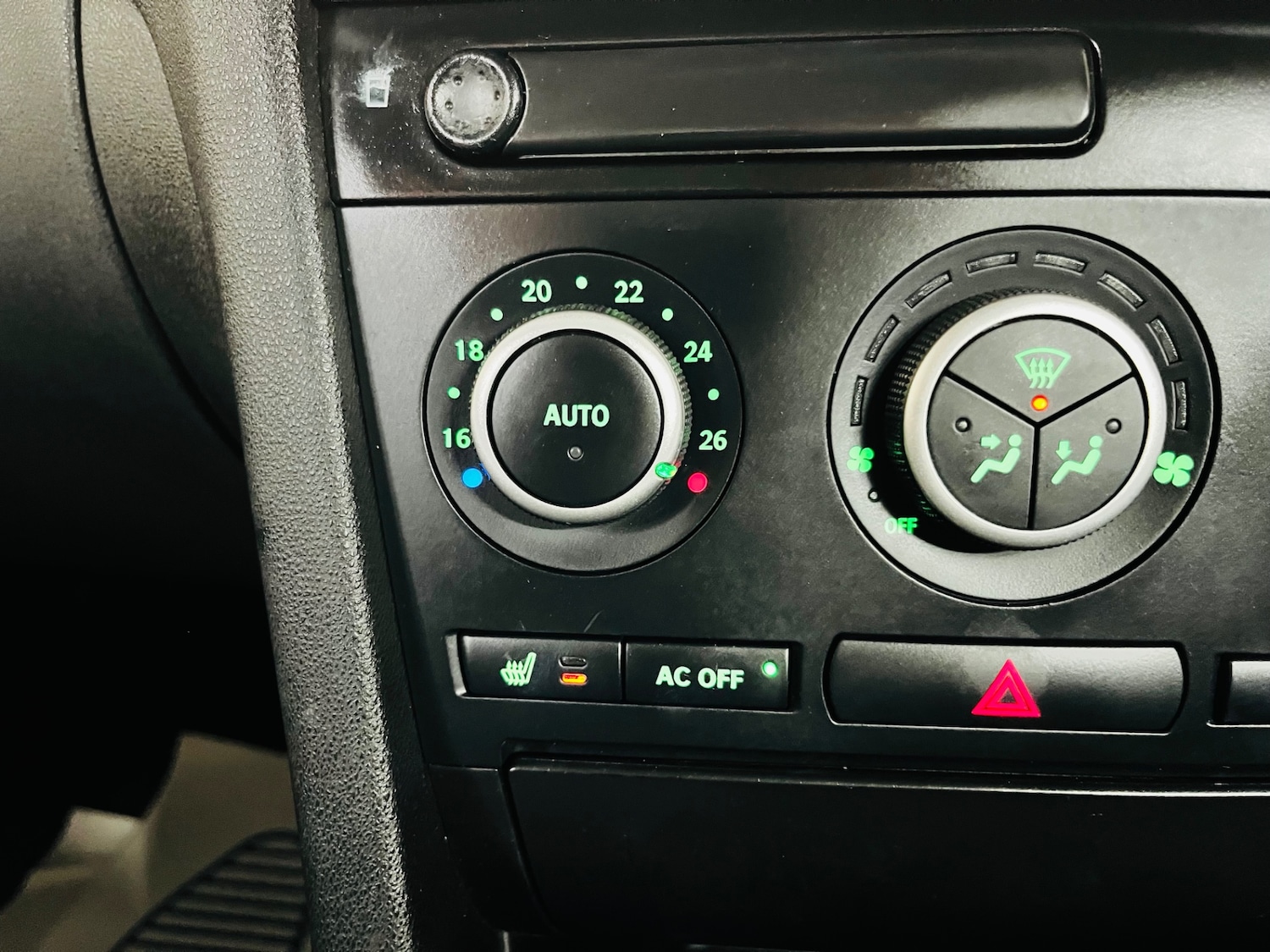 Used Saab 9-3 2010 for sale - 78027357: Photo 43