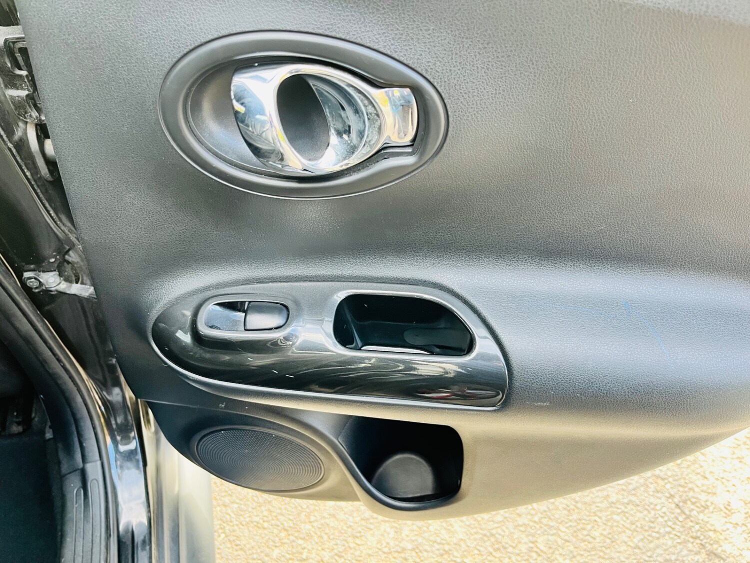 Used Nissan Juke 2015 for sale - 78028185: Photo 20