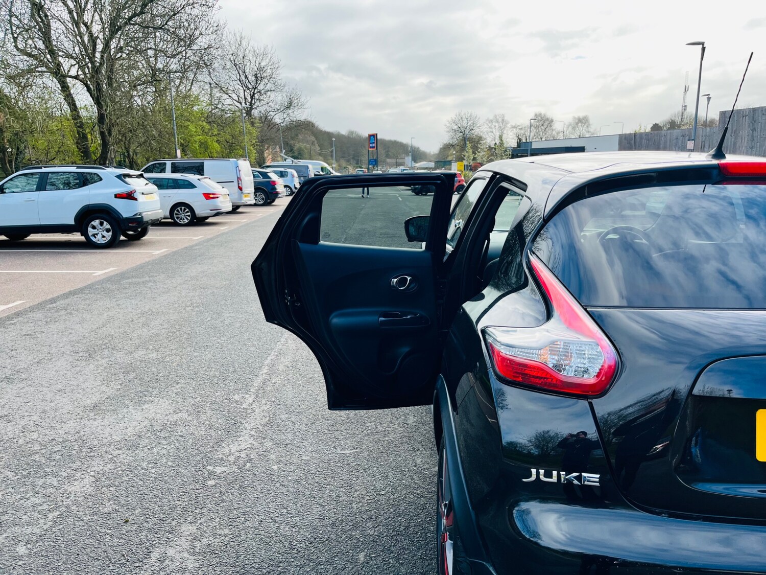 Used Nissan Juke 2015 for sale - 78028185: Photo 29