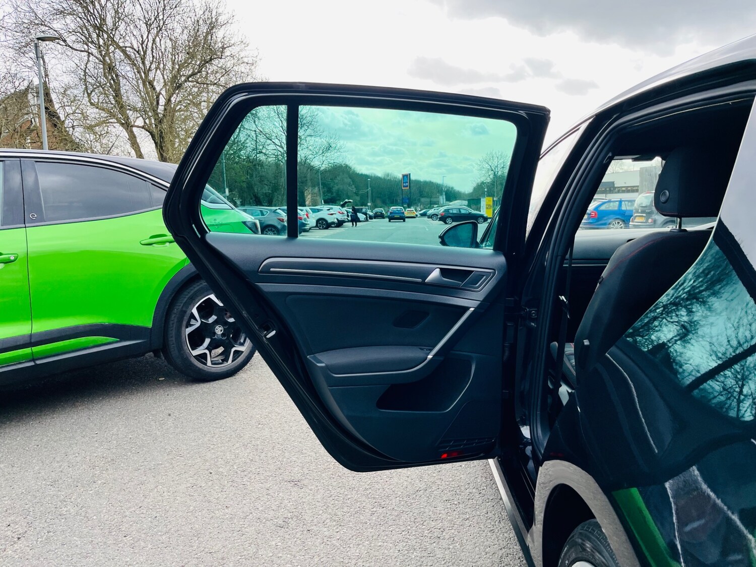 Used Volkswagen Golf 2025 for sale - 78025325: Photo 51