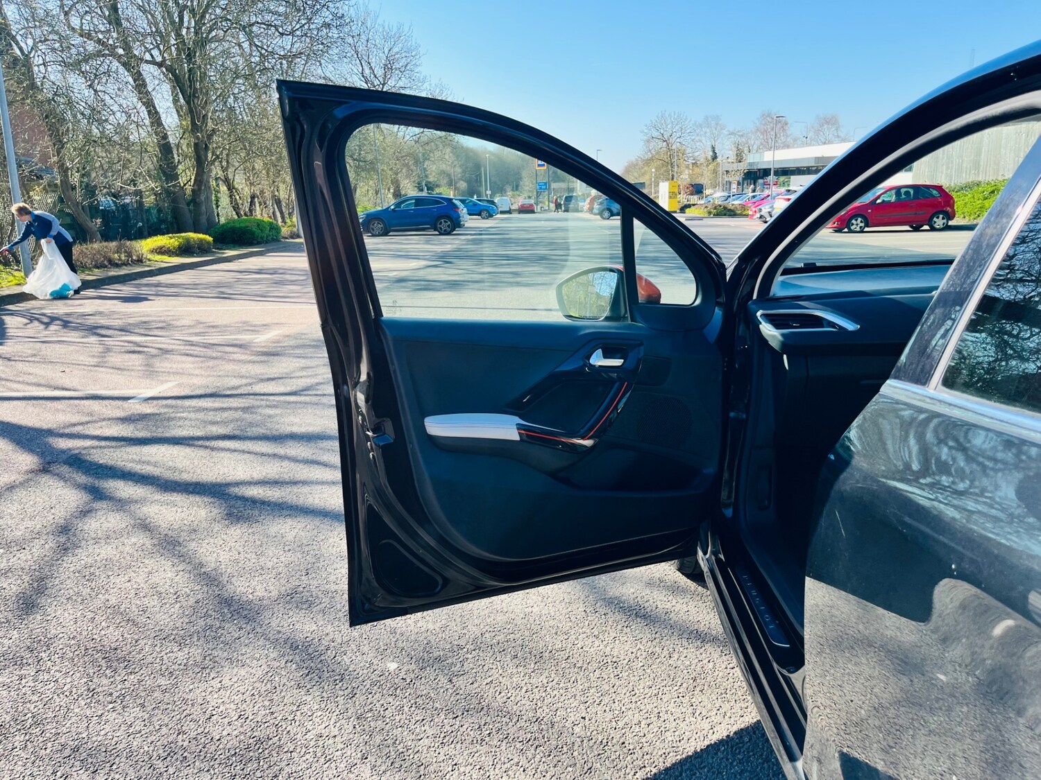 Used Peugeot 208 2015 for sale - 78028040: Photo 46