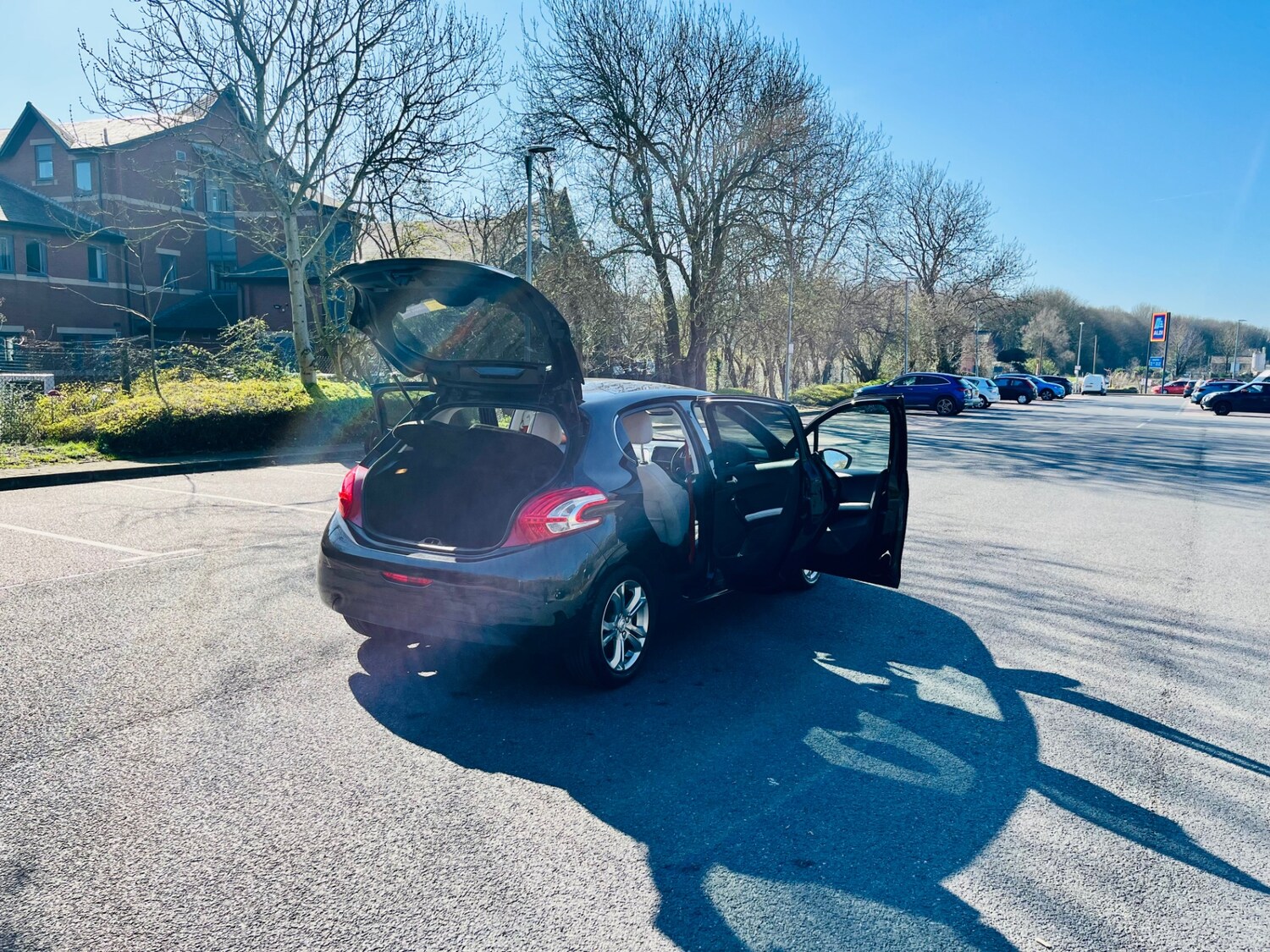 Used Peugeot 208 2015 for sale - 78028040: Photo 57