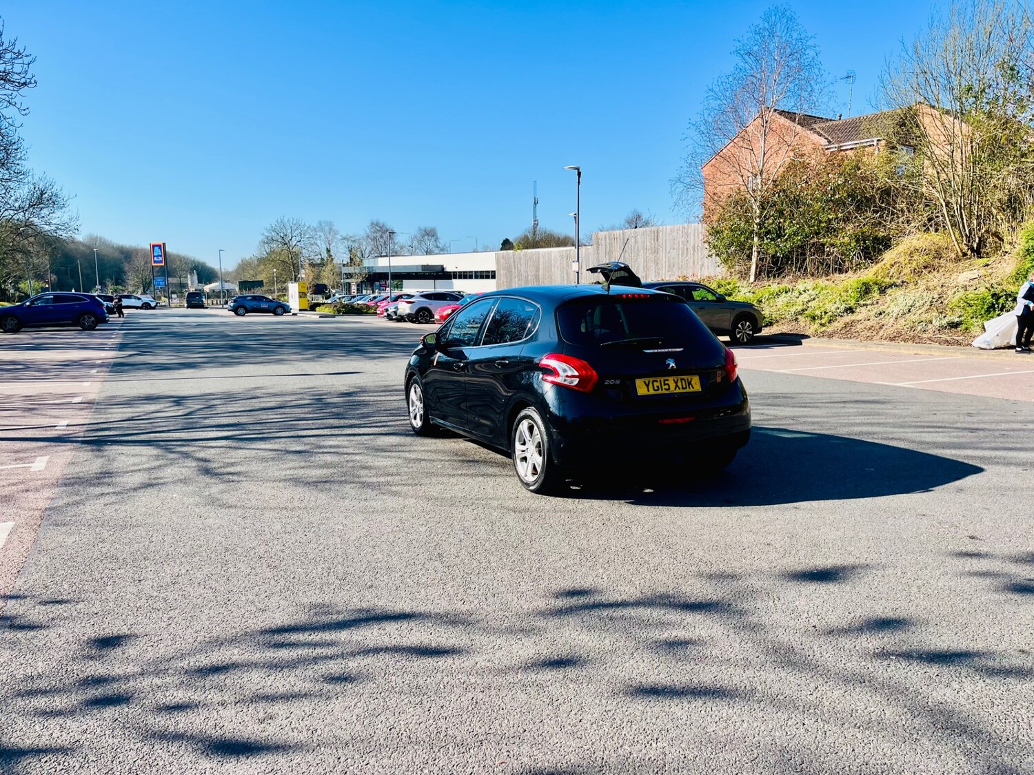 Used Peugeot 208 2015 for sale - 78028040: Photo 8