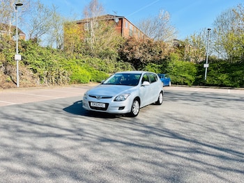 Used Hyundai i30 2010 for sale - 78368467: Photo