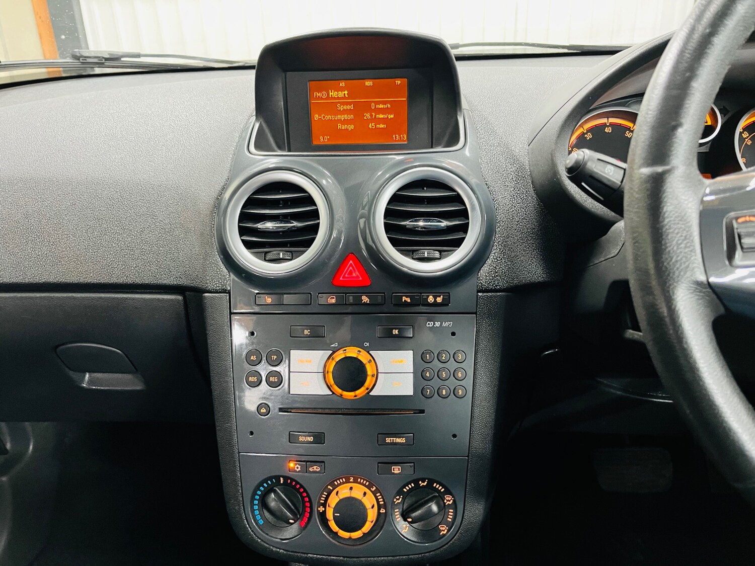 Used Vauxhall Corsa 2012 for sale - 78121935: Photo 24