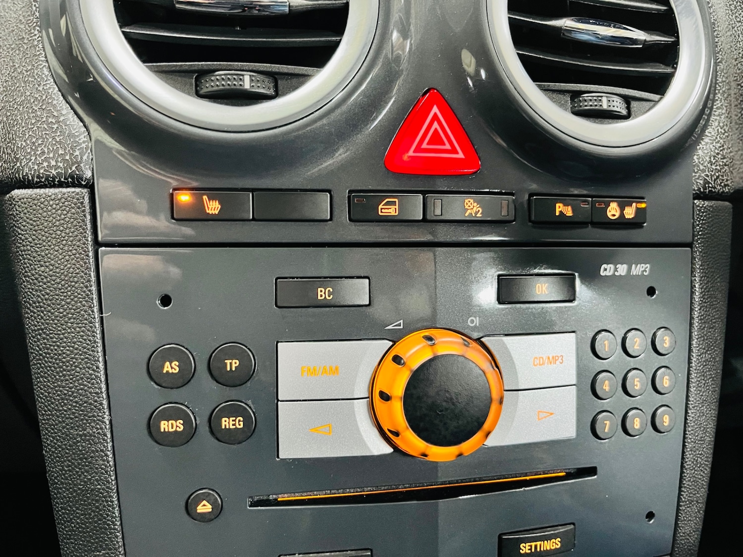 Used Vauxhall Corsa 2012 for sale - 78121935: Photo 28