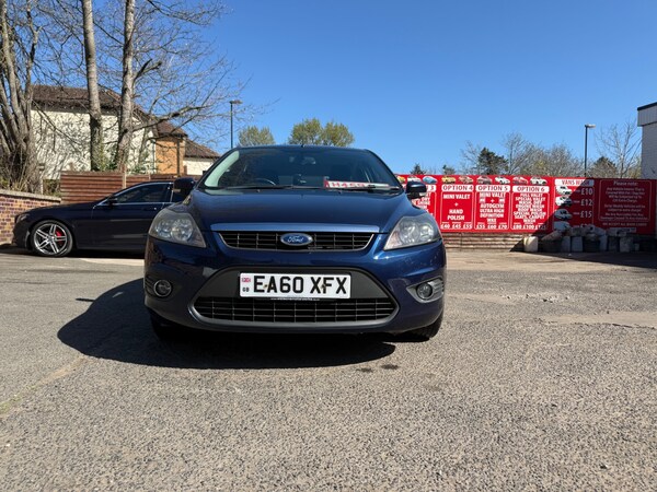 Used Ford Focus 2010 for sale - 74274309: Photo 2