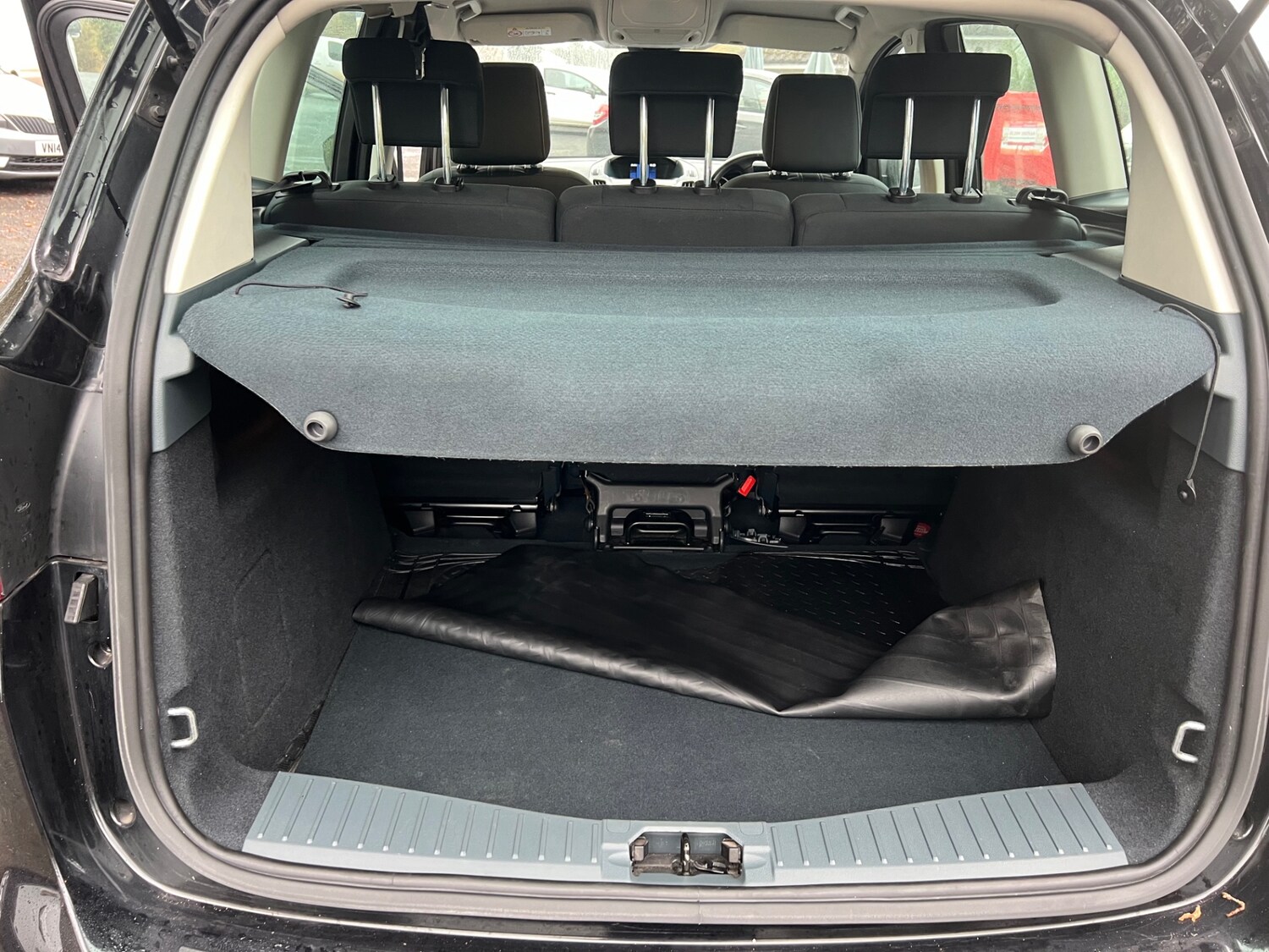 Used Ford C-Max 2014 for sale - 76374115: Photo 6