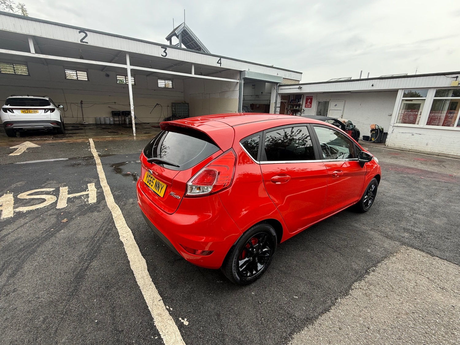 Used Ford Fiesta 2016 for sale - 76031231: Photo 2