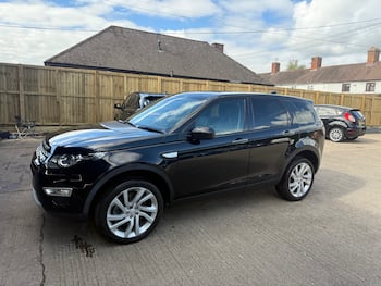 Used Land Rover Discovery Sport 2018 for sale - 79317422: Photo