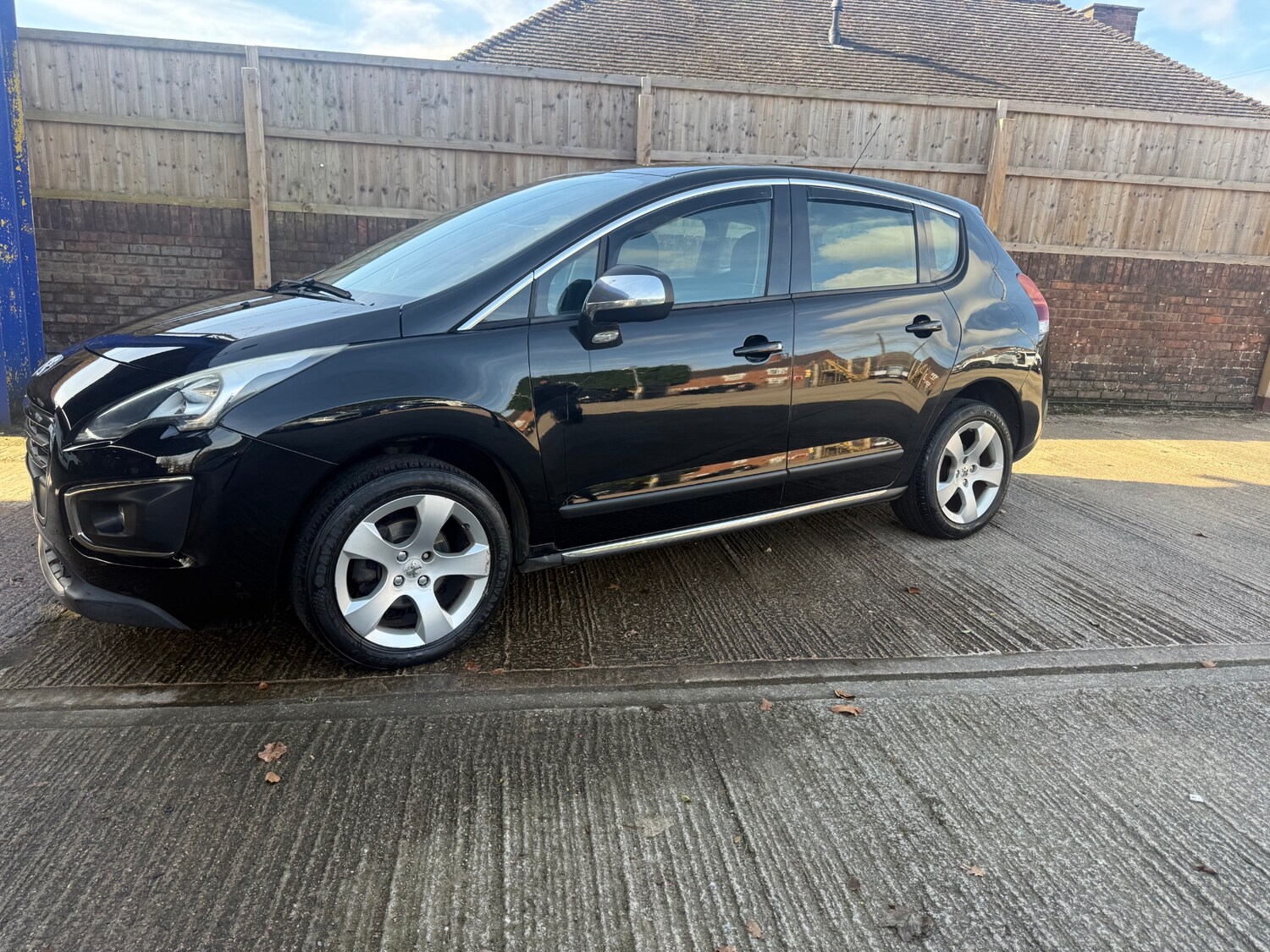 Used Peugeot 3008 2014 for sale - 77650789: Photo 10