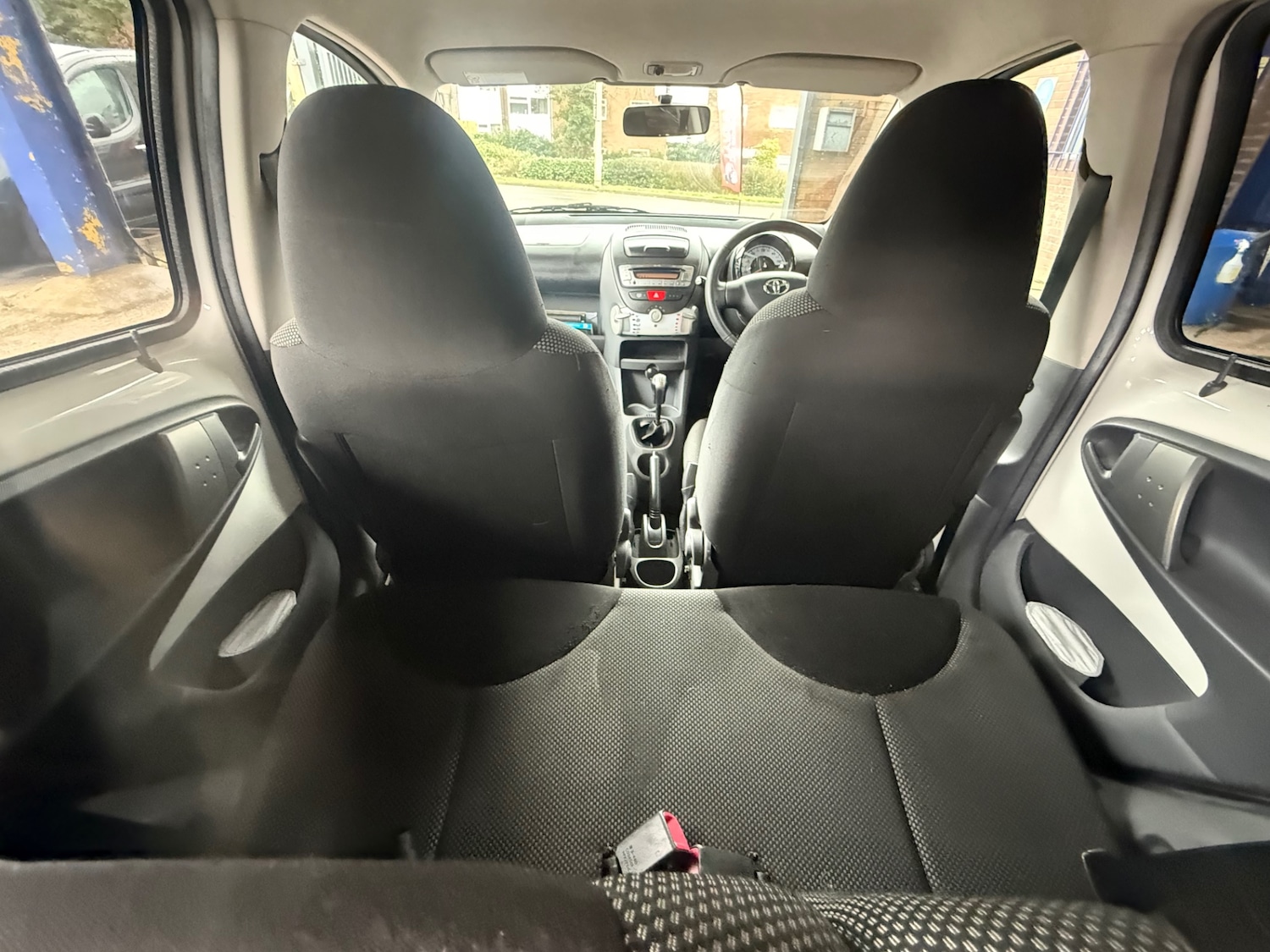 Used Toyota AYGO 2011 for sale - 78018677: Photo 12