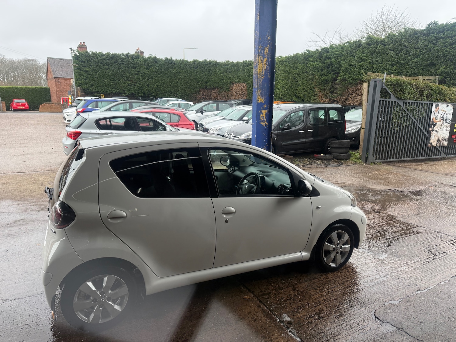 Used Toyota AYGO 2011 for sale - 78018677: Photo 8