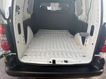 Used Peugeot Partner 2018 for sale - 74704193: Photo